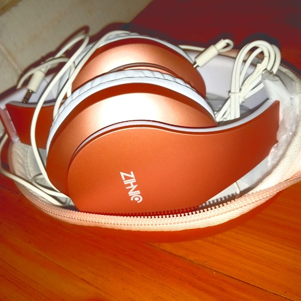 🆕✨ ZHINO✨ Rose gold headset🎧 with warranty 🎯